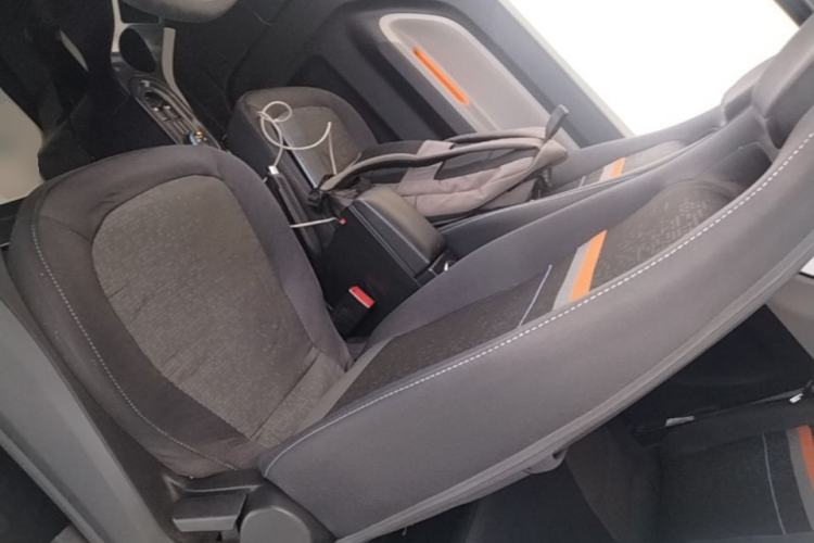 Used Wuling Hongguang MINIEV 2022 Macaron Fashion Model Lithium Iron Phosphate Left Front Seat