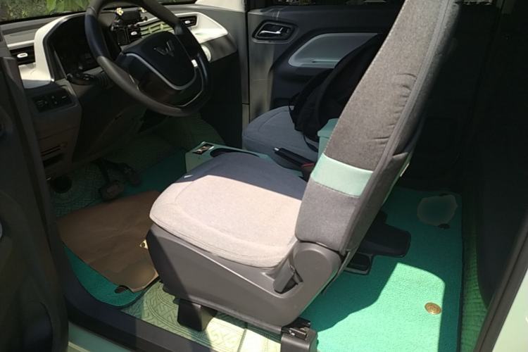 Used Wuling Hongguang MINIEV 2022 Macaron Premium Model – Lithium Iron Phosphate Left Front Seat