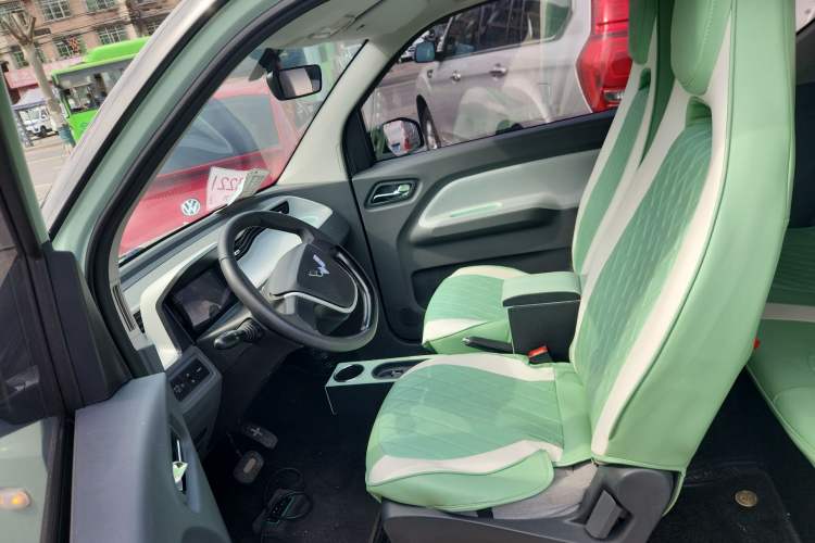 Used Wuling Hongguang MINIEV 2022 Macaron Premium Model – Lithium Ternary Battery Left Front Seat