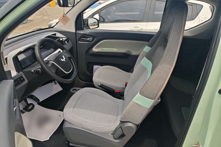 Used Wuling Hongguang MINIEV 2022 Macaron Fashion Model Lithium Iron Phosphate Left Front Seat