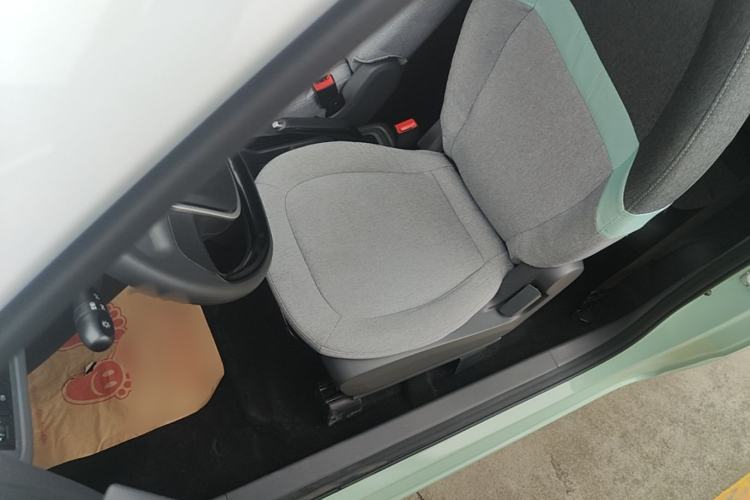 Used Wuling Hongguang MINIEV 2022 Macaron Premium Model – Lithium Iron Phosphate Left Front Seat