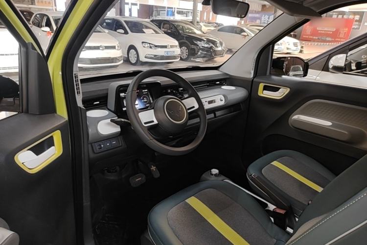 Used Wuling Hongguang MINIEV 2022 GAMEBOY 200km Gaming Edition with Lithium Iron Phosphate Left Front Seat