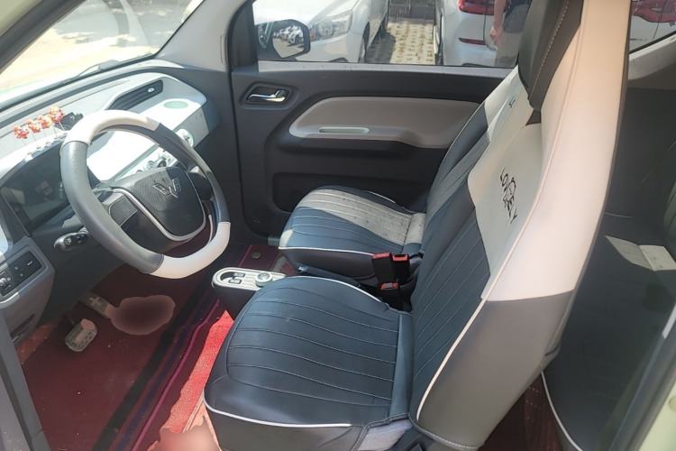 Used Wuling Hongguang MINIEV 2022 Macaron Fashion Model Lithium Iron Phosphate Left Front Seat