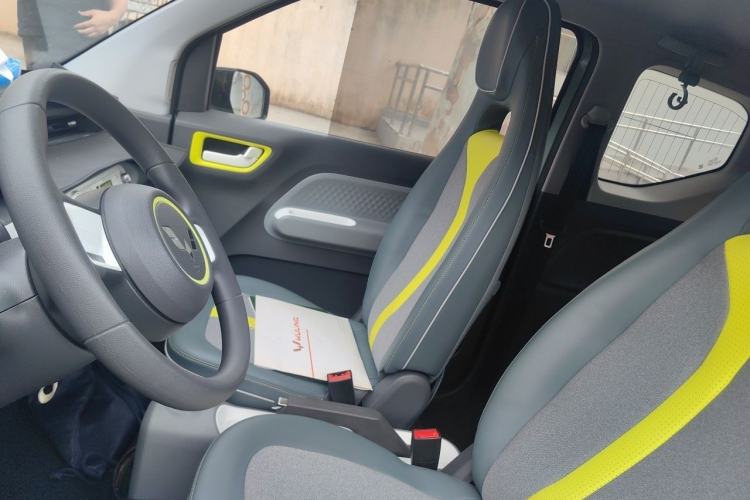 Used Wuling Hongguang MINIEV 2022 GAMEBOY 200km Gaming Edition with Lithium Iron Phosphate Left Front Seat