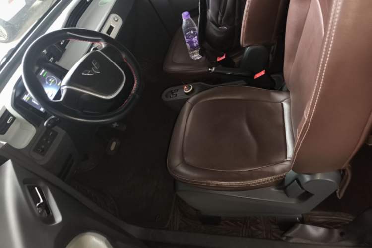 Used Wuling Hongguang MINIEV 2022 Macaron Fashion Model Lithium Iron Phosphate Left Front Seat
