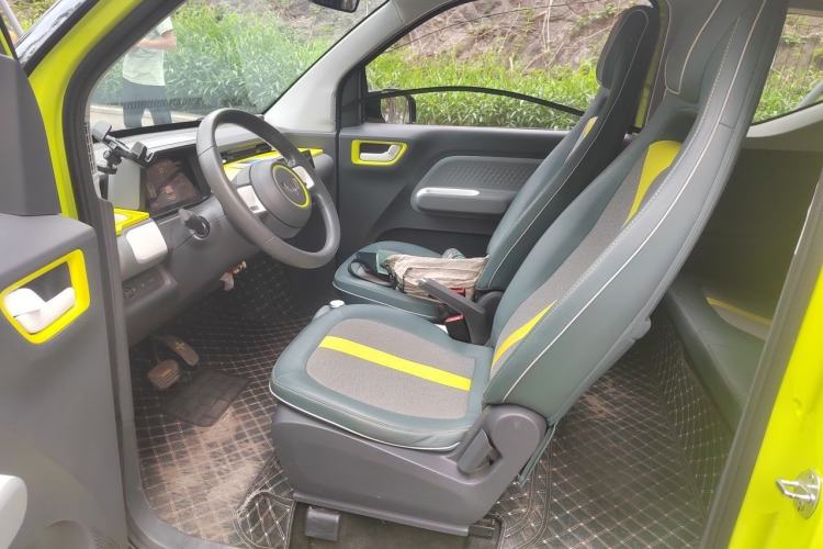 Used Wuling Hongguang MINIEV 2022 GAMEBOY 200km Gaming Edition with Lithium Iron Phosphate Left Front Seat