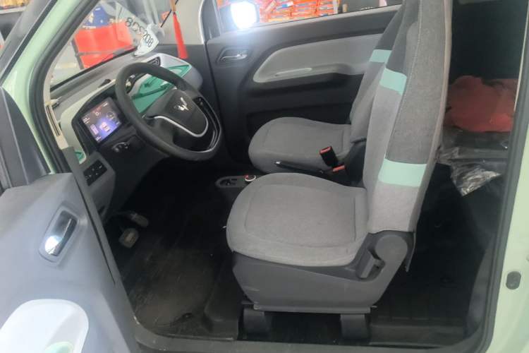 Used Wuling Hongguang MINIEV 2022 Macaron Premium Model – Lithium Iron Phosphate Left Front Seat