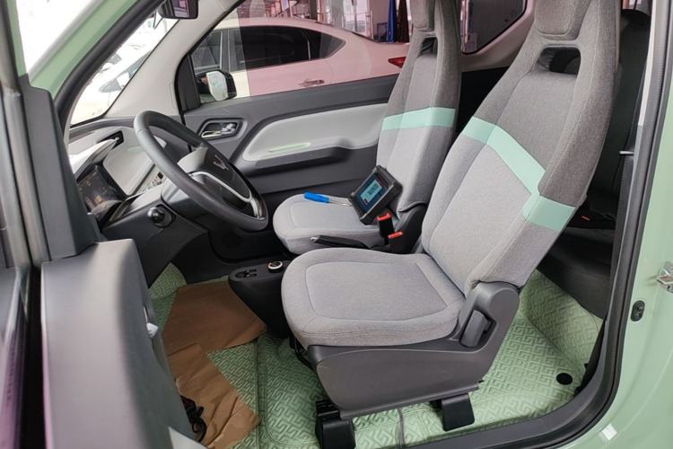 Used Wuling Hongguang MINIEV 2022 Macaron Premium Model – Lithium Iron Phosphate Left Front Seat