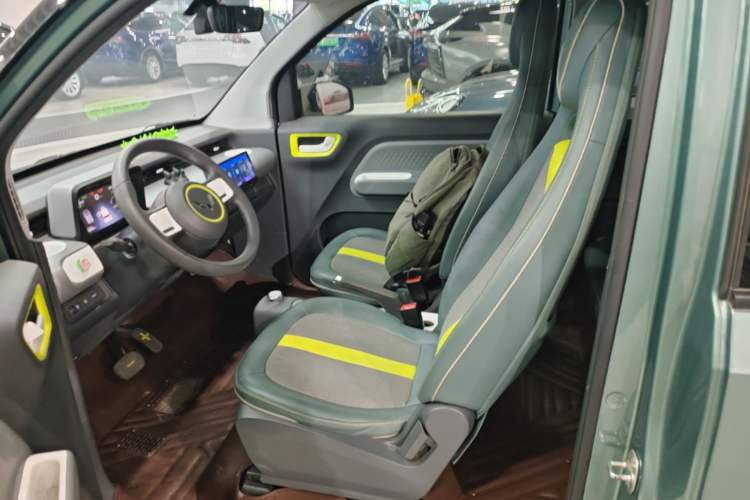 Used Wuling Hongguang MINIEV 2022 GAMEBOY 200km Gaming Edition with Lithium Iron Phosphate Left Front Seat