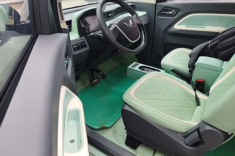 Used Wuling Hongguang MINIEV 2022 Macaron Premium Model – Lithium Iron Phosphate Left Front Seat