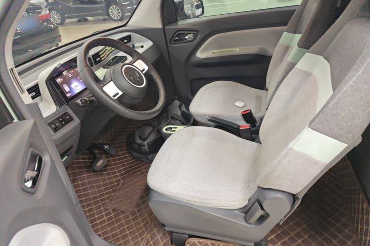 Used Wuling Hongguang MINIEV 2022 Macaron Premium Model – Lithium Iron Phosphate Left Front Seat