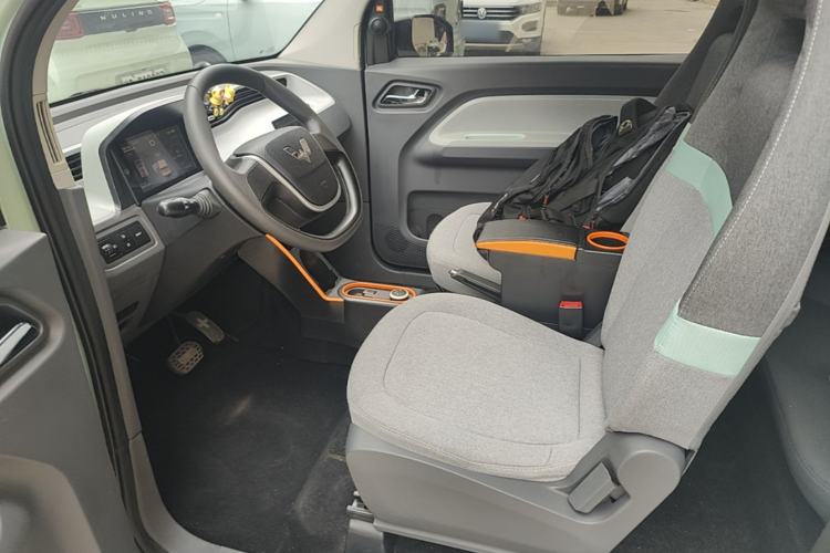 Used Wuling Hongguang MINIEV 2022 Macaron Premium Model – Lithium Iron Phosphate Left Front Seat