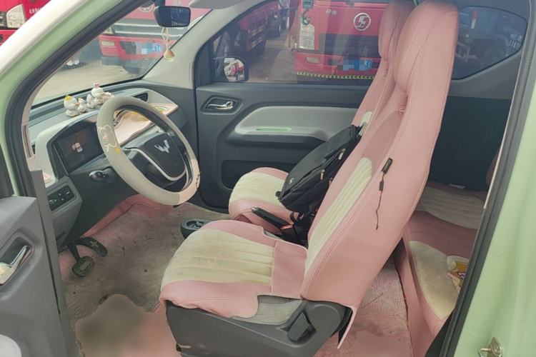 Used Wuling Hongguang MINIEV 2022 Macaron Fashion Edition Lithium-Nickel-Cobalt-Alpha-oxide Left Front Seat