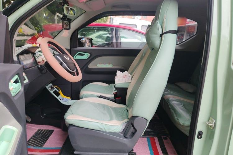 Used Wuling Hongguang MINIEV 2022 Macaron Fashion Model Lithium Iron Phosphate Left Front Seat