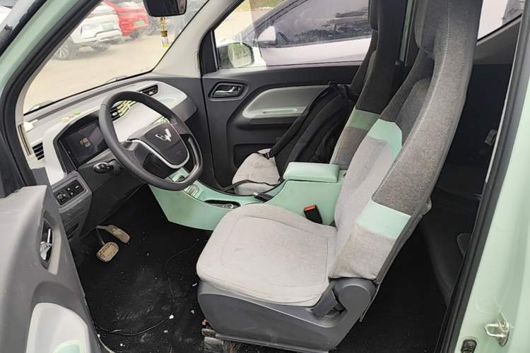 Used Wuling Hongguang MINIEV 2022 Macaron Premium Model – Lithium Iron Phosphate Left Front Seat