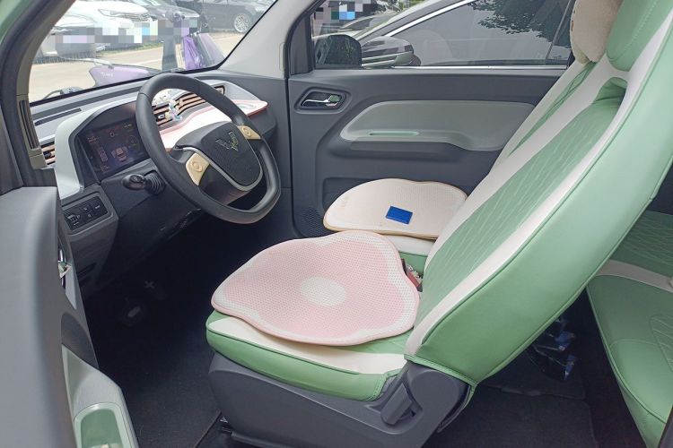 Used Wuling Hongguang MINIEV 2022 Macaron Fashion Model Lithium Iron Phosphate Left Front Seat