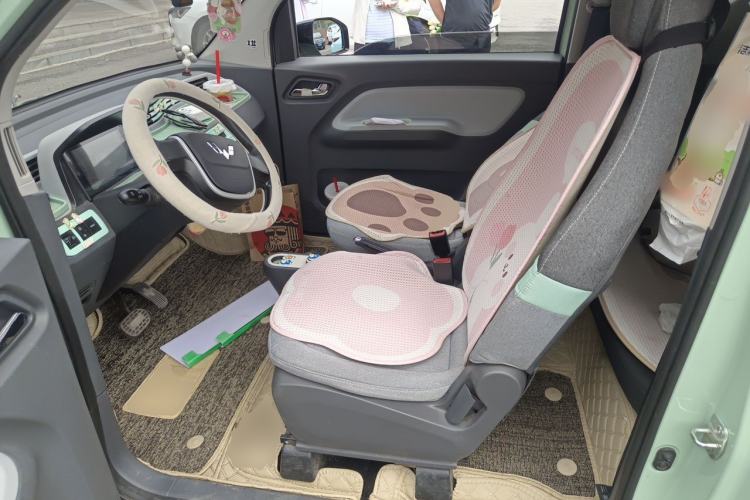 Used Wuling Hongguang MINIEV 2022 Macaron Fashion Model Lithium Iron Phosphate Left Front Seat