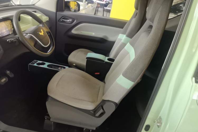 Used Wuling Hongguang MINIEV 2022 Macaron Premium Model – Lithium Iron Phosphate Left Front Seat