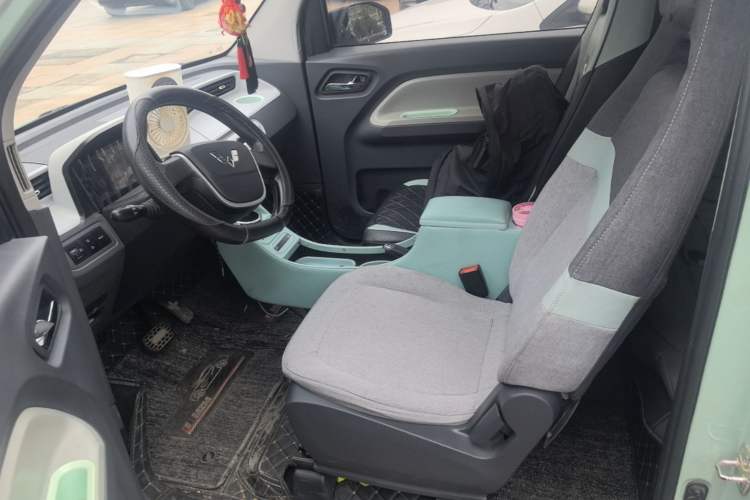 Used Wuling Hongguang MINIEV 2022 Macaron Fashion Model Lithium Iron Phosphate Left Front Seat