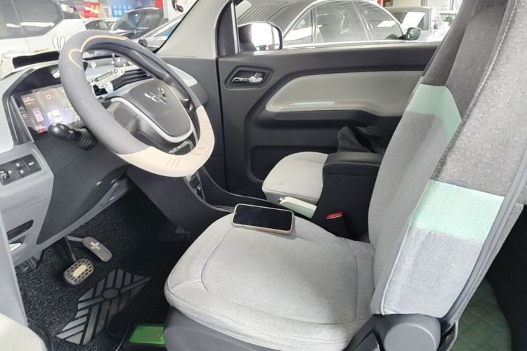Used Wuling Hongguang MINIEV 2022 Macaron Fashion Model Lithium Iron Phosphate Left Front Seat