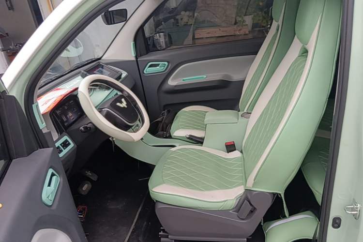 Used Wuling Hongguang MINIEV 2022 Macaron Premium Model – Lithium Iron Phosphate Left Front Seat