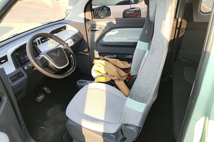 Used Wuling Hongguang MINIEV 2022 Macaron Premium Model – Lithium Iron Phosphate Left Front Seat