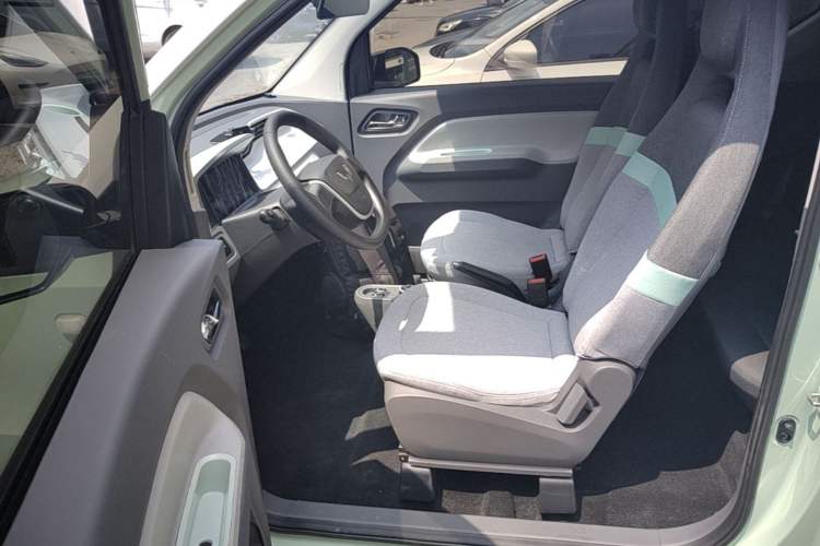 Used Wuling Hongguang MINIEV 2022 Macaron Premium Model – Lithium Iron Phosphate Left Front Seat