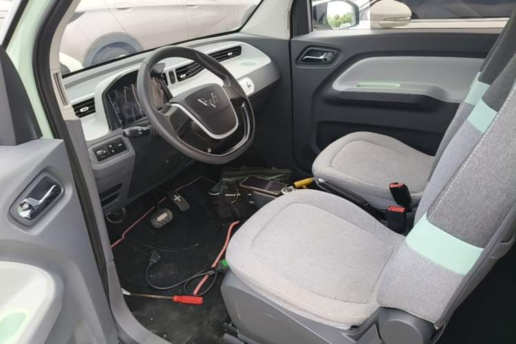 Used Wuling Hongguang MINIEV 2022 Macaron Premium Model – Lithium Iron Phosphate Left Front Seat