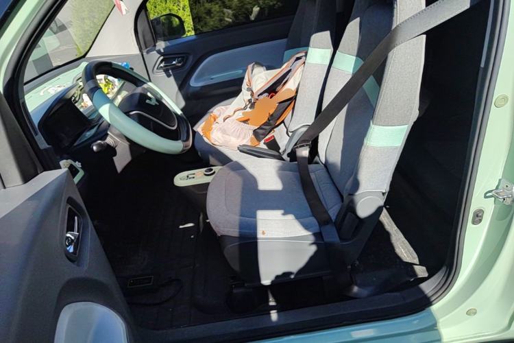 Used Wuling Hongguang MINIEV 2022 Macaron Premium Model – Lithium Iron Phosphate Left Front Seat