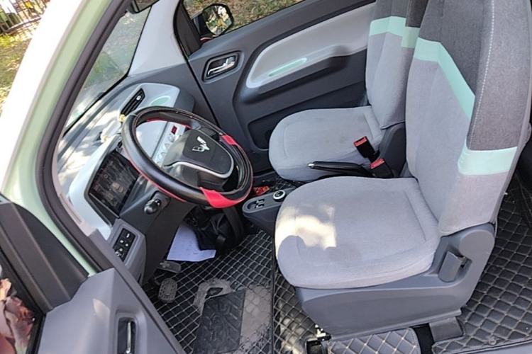 Used Wuling Hongguang MINIEV 2022 Macaron Premium Model – Lithium Iron Phosphate Left Front Seat
