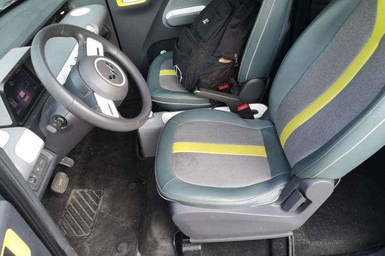 Used Wuling Hongguang MINIEV 2022 GAMEBOY 300km Enthusiast Model with Lithium Iron Phosphate Left Front Seat