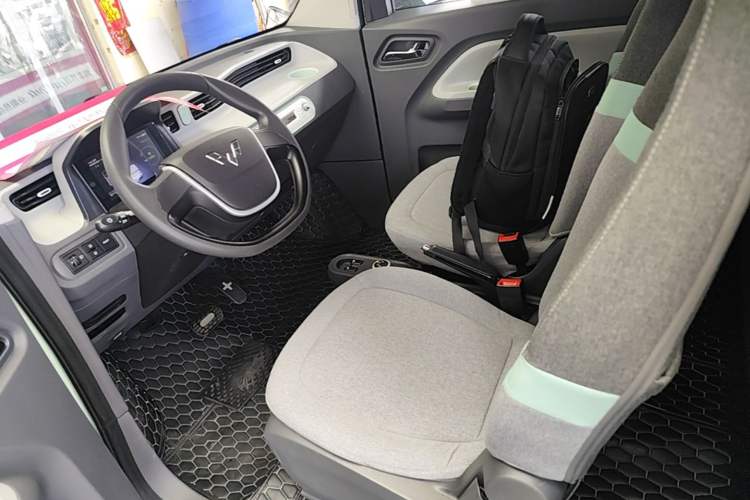 Used Wuling Hongguang MINIEV 2022 Macaron Premium Model – Lithium Iron Phosphate Left Front Seat