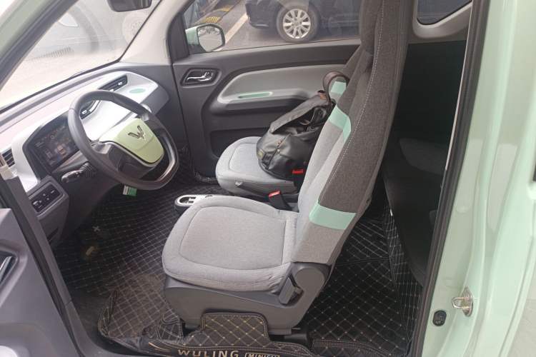 Used Wuling Hongguang MINIEV 2022 Macaron Premium Model – Lithium Iron Phosphate Left Front Seat