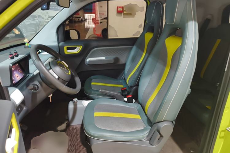 Used Wuling Hongguang MINIEV 2022 GAMEBOY 200km Gaming Edition with Lithium Iron Phosphate Left Front Seat