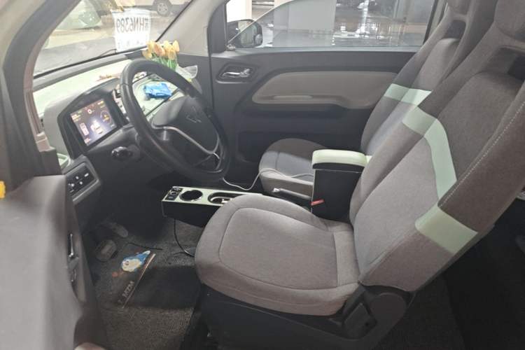 Used Wuling Hongguang MINIEV 2022 Macaron Premium Model – Lithium Iron Phosphate Left Front Seat