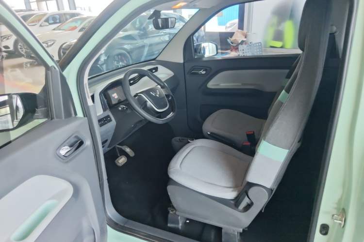 Used Wuling Hongguang MINIEV 2022 Macaron Premium Model – Lithium Iron Phosphate Left Front Seat
