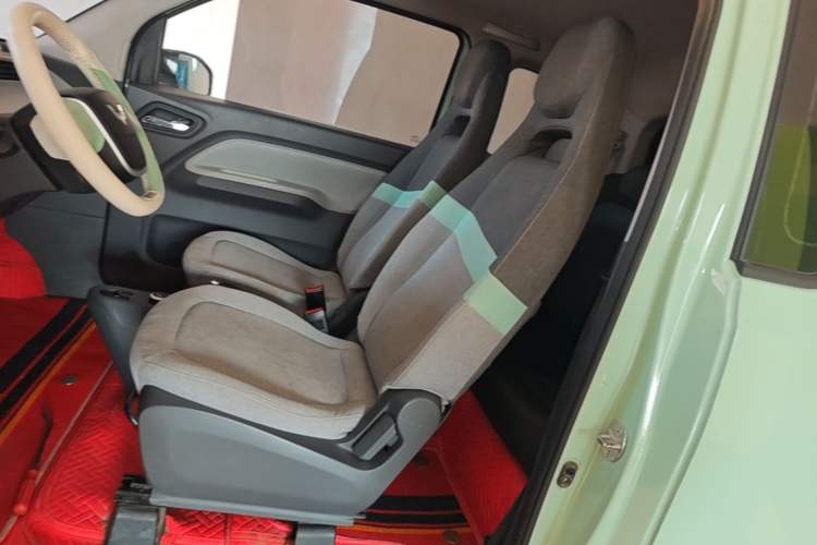 Used Wuling Hongguang MINIEV 2022 Macaron Premium Model – Lithium Iron Phosphate Left Front Seat
