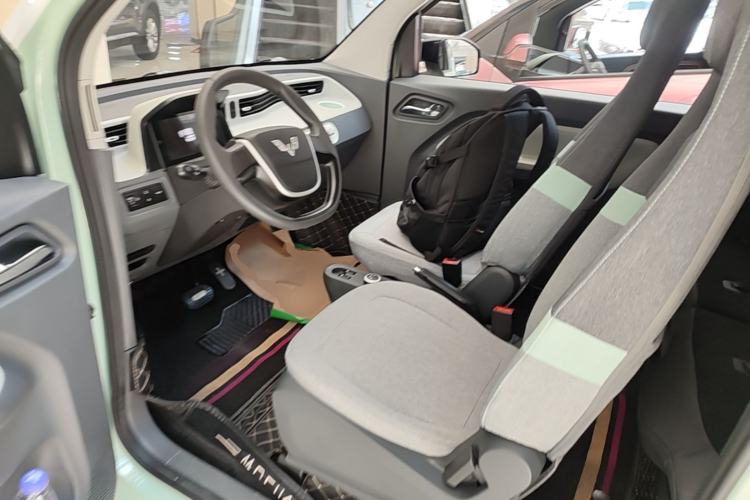 Used Wuling Hongguang MINIEV 2022 Macaron Premium Model – Lithium Iron Phosphate Left Front Seat