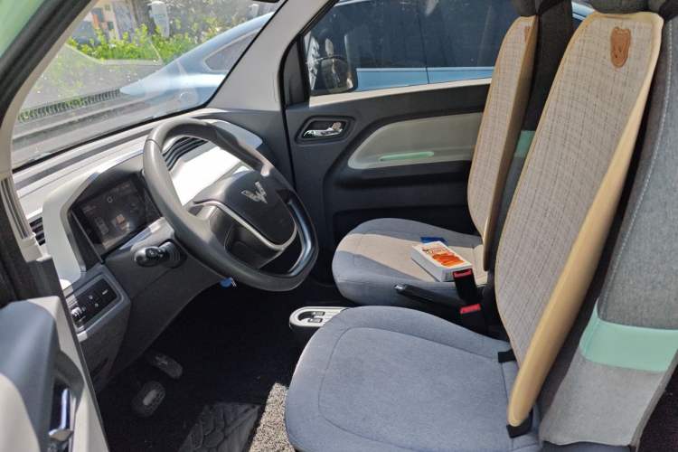 Used Wuling Hongguang MINIEV 2022 Macaron Premium Model – Lithium Iron Phosphate Left Front Seat