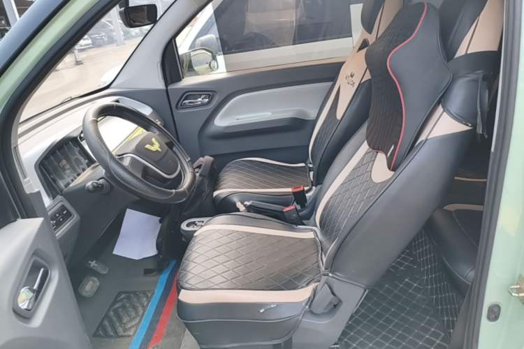 Used Wuling Hongguang MINIEV 2022 Macaron Fashion Model Lithium Iron Phosphate Left Front Seat