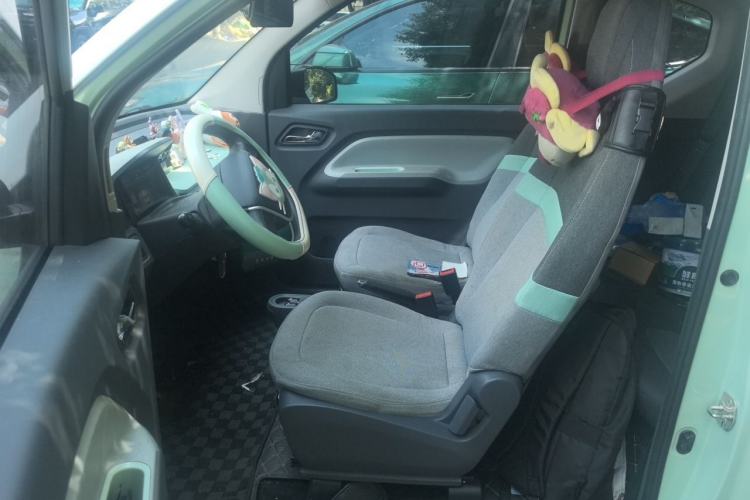 Used Wuling Hongguang MINIEV 2022 Macaron Premium Model – Lithium Ternary Battery Left Front Seat