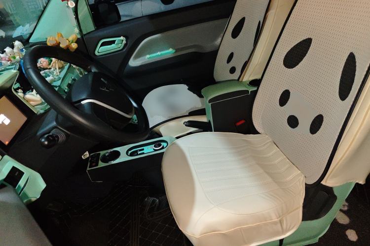 Used Wuling Hongguang MINIEV 2022 Macaron Fashion Model Lithium Iron Phosphate Left Front Seat