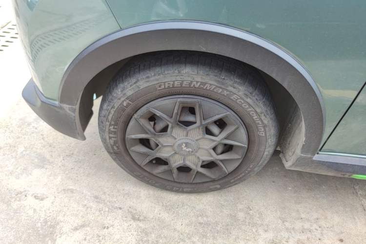 Used Wuling Hongguang MINIEV 2022 GAMEBOY 200km Gaming Edition with Lithium Iron Phosphate Left Front Wheel Hub