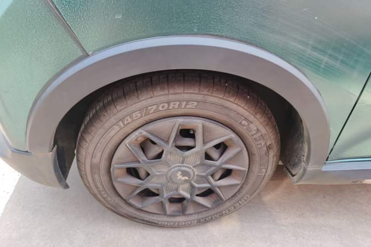 Used Wuling Hongguang MINIEV 2022 GAMEBOY 200km Gaming Edition with Lithium Iron Phosphate Left Front Wheel Hub