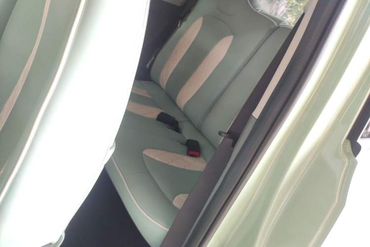 Used Wuling Hongguang MINIEV 2022 Macaron Premium Model – Lithium Iron Phosphate Left Rear Seat