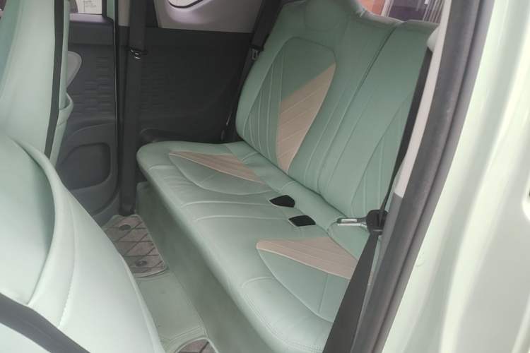 Used Wuling Hongguang MINIEV 2022 Macaron Premium Model – Lithium Iron Phosphate Left Rear Seat