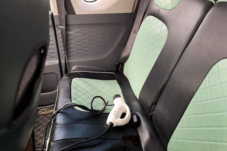 Used Wuling Hongguang MINIEV 2022 Macaron Premium Model – Lithium Iron Phosphate Left Rear Seat