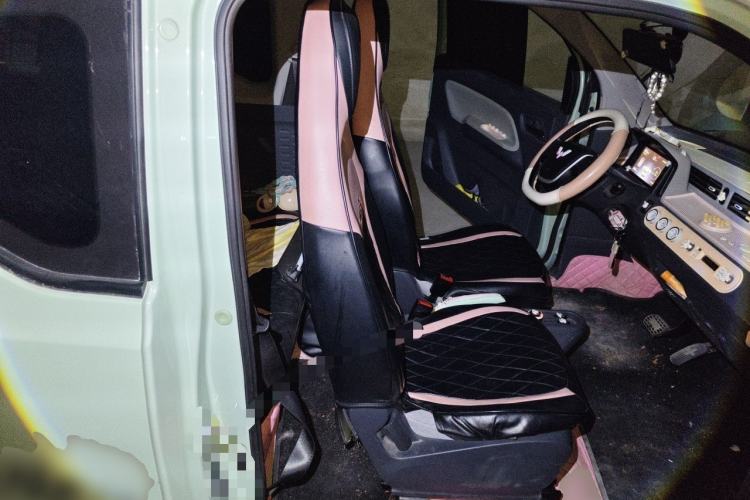 Used Wuling Hongguang MINIEV 2022 Macaron Fashion Model Lithium Iron Phosphate Left Rear Seat