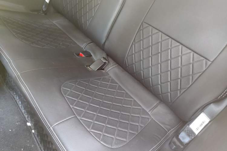 Used Wuling Hongguang MINIEV 2022 Macaron Premium Model – Lithium Iron Phosphate Left Rear Seat