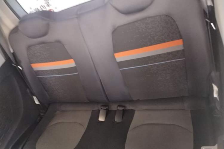 Used Wuling Hongguang MINIEV 2022 Macaron Fashion Model Lithium Iron Phosphate Left Rear Seat
